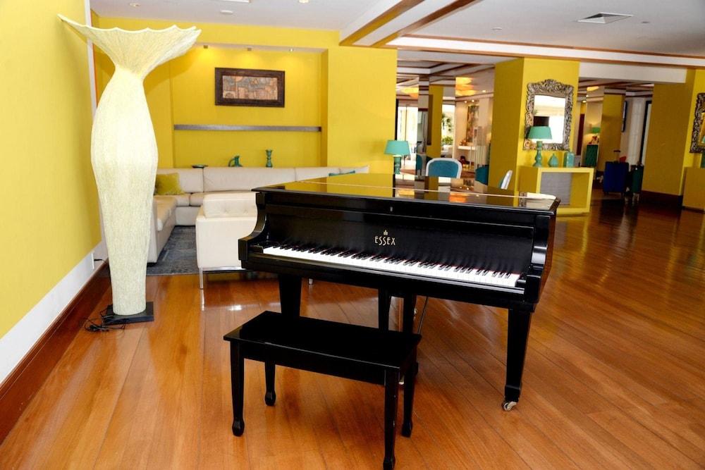 Mantra Resort Spa & Casino La Barra Bagian luar foto