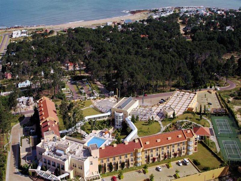 Mantra Resort Spa & Casino La Barra Bagian luar foto